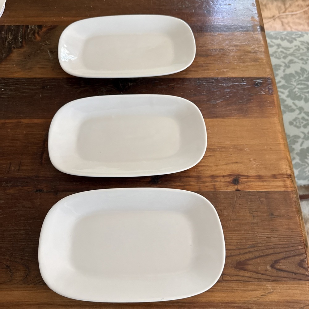 Vintage Lilien Porzellan Austria White Oval Side Dishes Plates 8.5" Set of 3